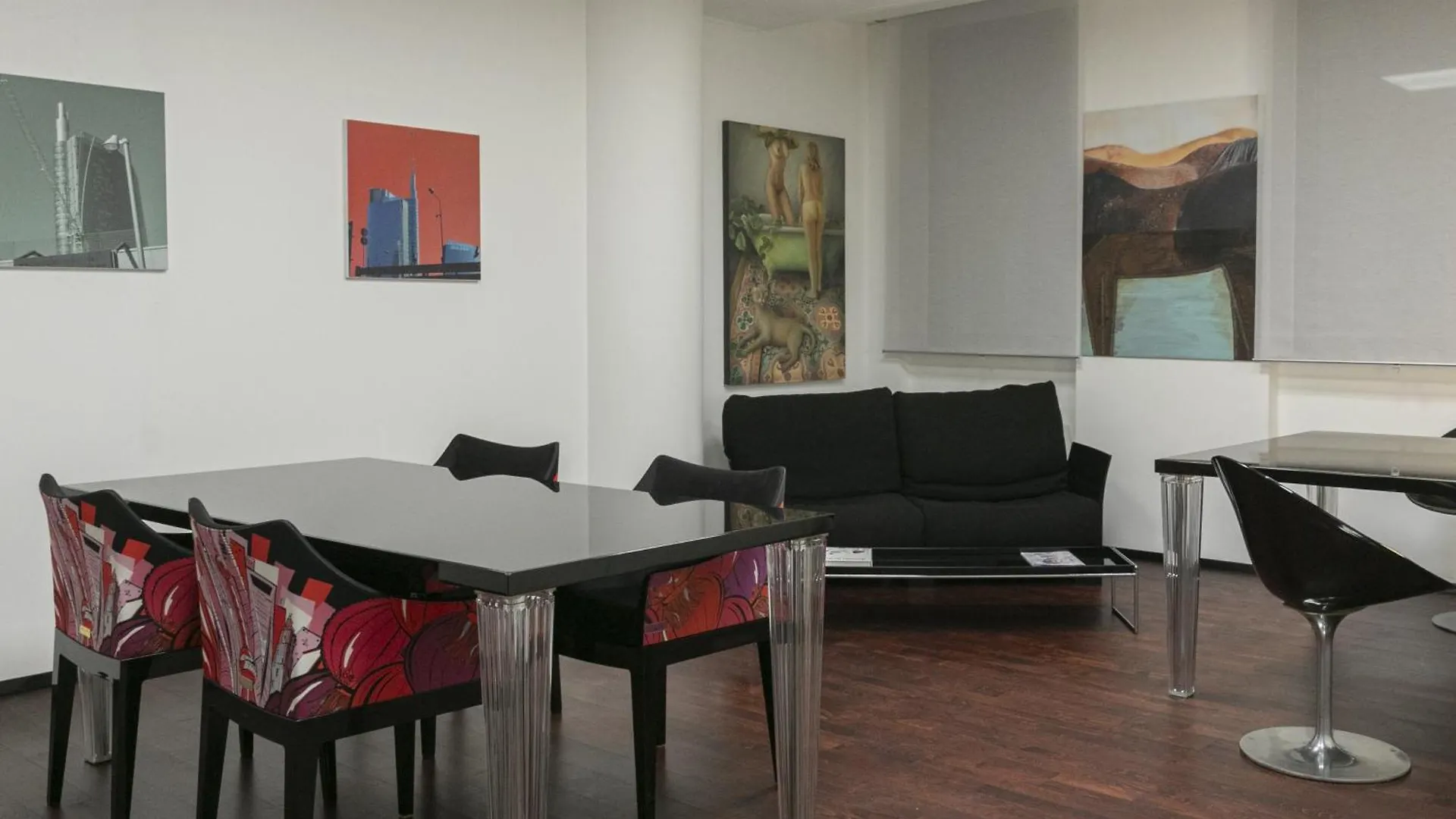 10 Keys Milano Hotel Italy